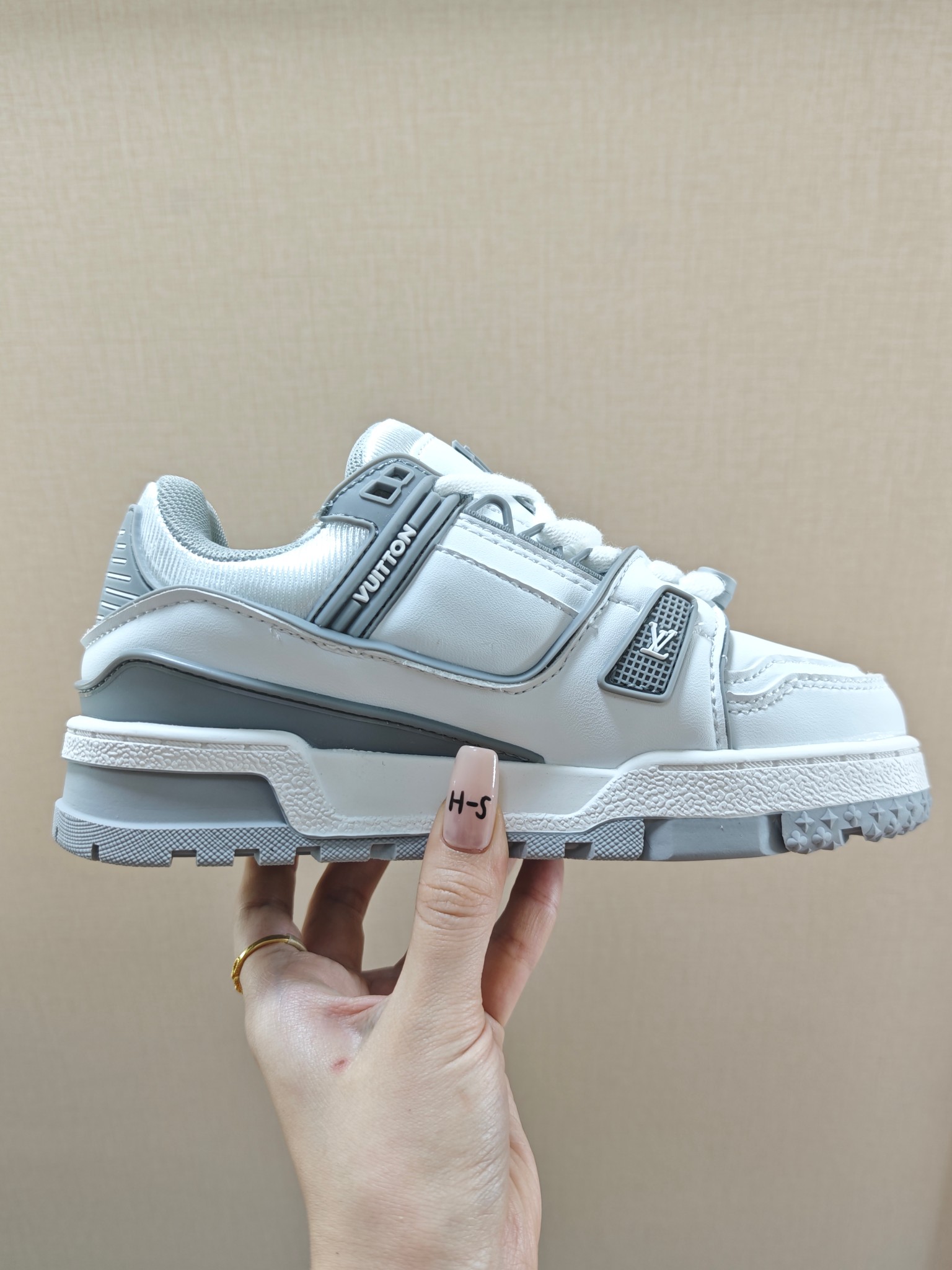 图片[3]-价 🚦LV小胖丁儿童板鞋•尺码表🔻 量好脚长才是选码关键✔️ 🚨不同品牌，不同系列的鞋子，鞋码会存在差异，一定要量好宝宝脚长，脚长对照尺码表【参考适合脚长】选码数 🚨孩子3个月脚长就会有变化，多花一分钟选码，节省换码一周的时间👊-选品中心