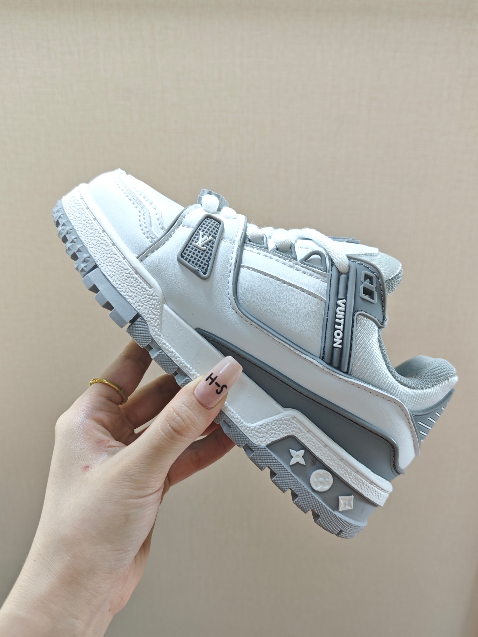 图片[2]-价 🚦LV小胖丁儿童板鞋•尺码表🔻 量好脚长才是选码关键✔️ 🚨不同品牌，不同系列的鞋子，鞋码会存在差异，一定要量好宝宝脚长，脚长对照尺码表【参考适合脚长】选码数 🚨孩子3个月脚长就会有变化，多花一分钟选码，节省换码一周的时间👊-选品中心