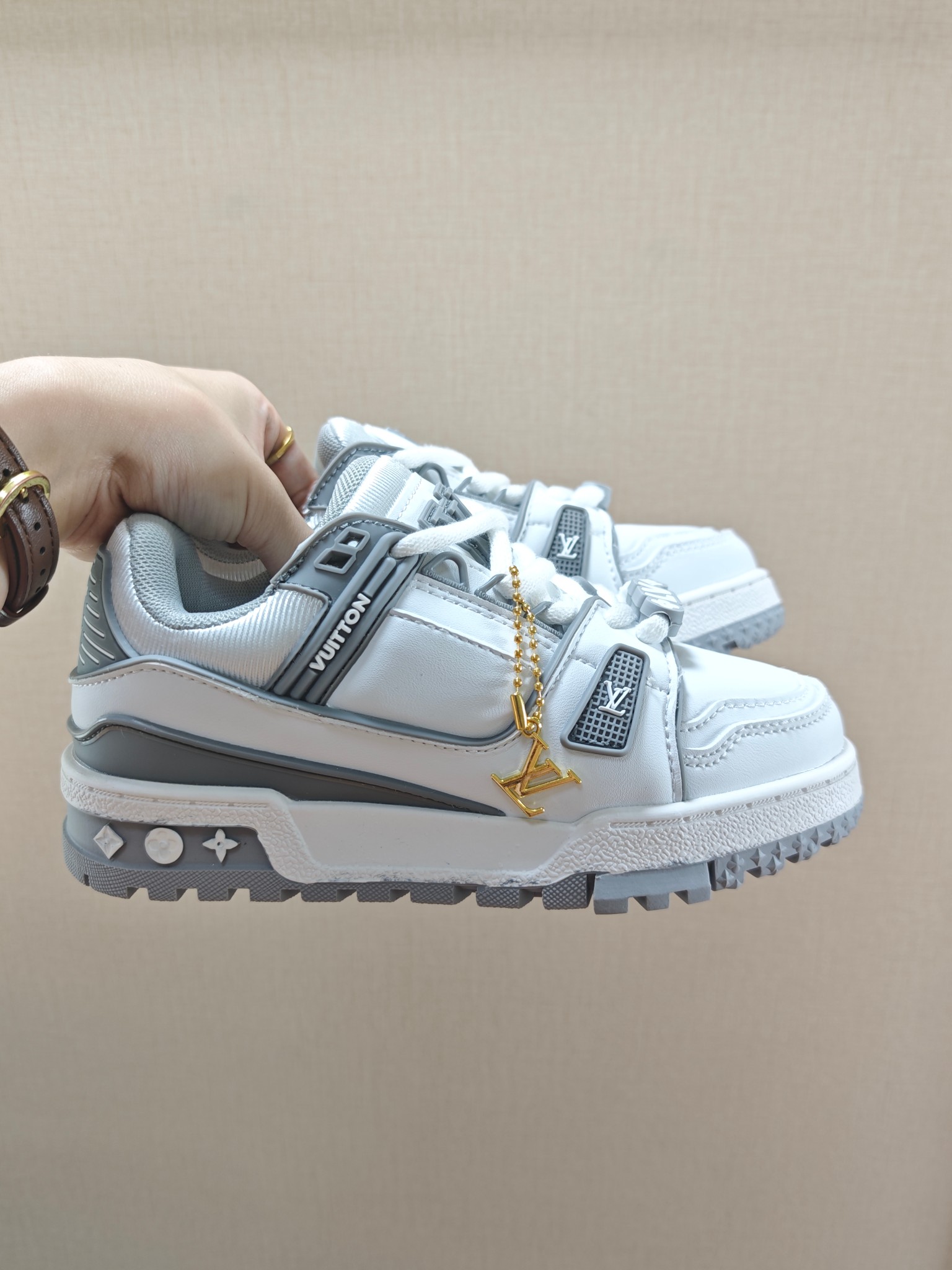 图片[8]-价 🚦LV小胖丁儿童板鞋•尺码表🔻 量好脚长才是选码关键✔️ 🚨不同品牌，不同系列的鞋子，鞋码会存在差异，一定要量好宝宝脚长，脚长对照尺码表【参考适合脚长】选码数 🚨孩子3个月脚长就会有变化，多花一分钟选码，节省换码一周的时间👊-选品中心