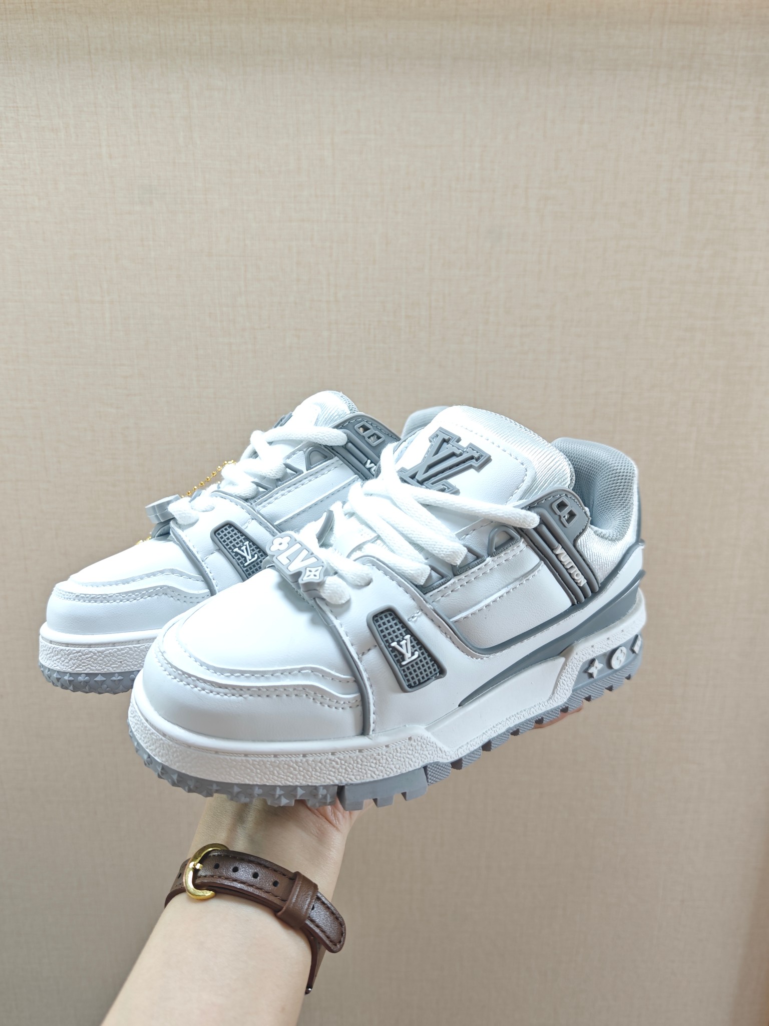 图片[7]-价 🚦LV小胖丁儿童板鞋•尺码表🔻 量好脚长才是选码关键✔️ 🚨不同品牌，不同系列的鞋子，鞋码会存在差异，一定要量好宝宝脚长，脚长对照尺码表【参考适合脚长】选码数 🚨孩子3个月脚长就会有变化，多花一分钟选码，节省换码一周的时间👊-选品中心