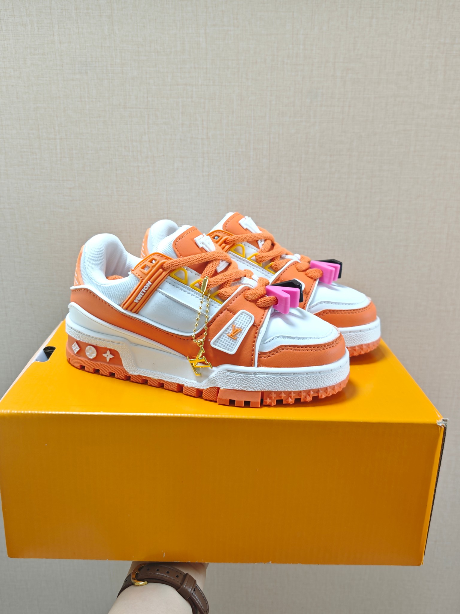 图片[9]-价 🚦LV小胖丁儿童板鞋•尺码表🔻 量好脚长才是选码关键✔️ 🚨不同品牌，不同系列的鞋子，鞋码会存在差异，一定要量好宝宝脚长，脚长对照尺码表【参考适合脚长】选码数 🚨孩子3个月脚长就会有变化，多花一分钟选码，节省换码一周的时间👊-选品中心