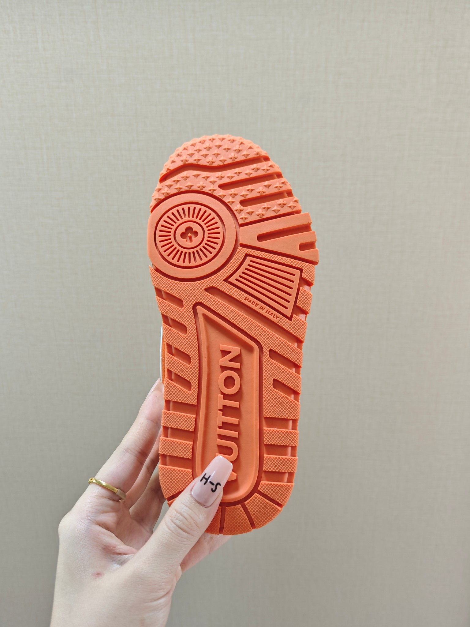 图片[6]-价 🚦LV小胖丁儿童板鞋•尺码表🔻 量好脚长才是选码关键✔️ 🚨不同品牌，不同系列的鞋子，鞋码会存在差异，一定要量好宝宝脚长，脚长对照尺码表【参考适合脚长】选码数 🚨孩子3个月脚长就会有变化，多花一分钟选码，节省换码一周的时间👊-选品中心