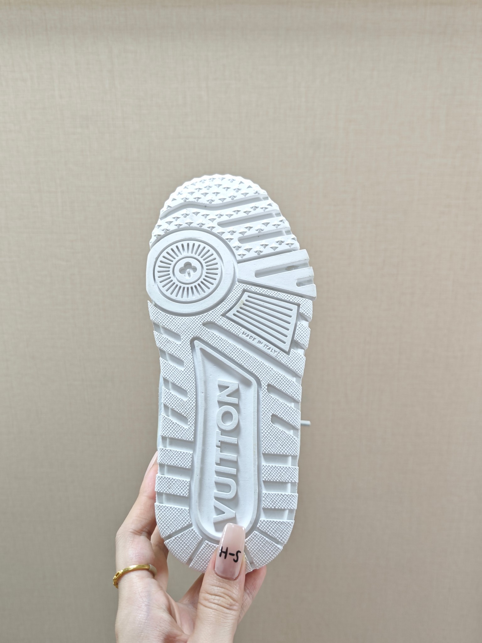 图片[6]-价 🚦LV小胖丁儿童板鞋•尺码表🔻 量好脚长才是选码关键✔️ 🚨不同品牌，不同系列的鞋子，鞋码会存在差异，一定要量好宝宝脚长，脚长对照尺码表【参考适合脚长】选码数 🚨孩子3个月脚长就会有变化，多花一分钟选码，节省换码一周的时间👊-选品中心