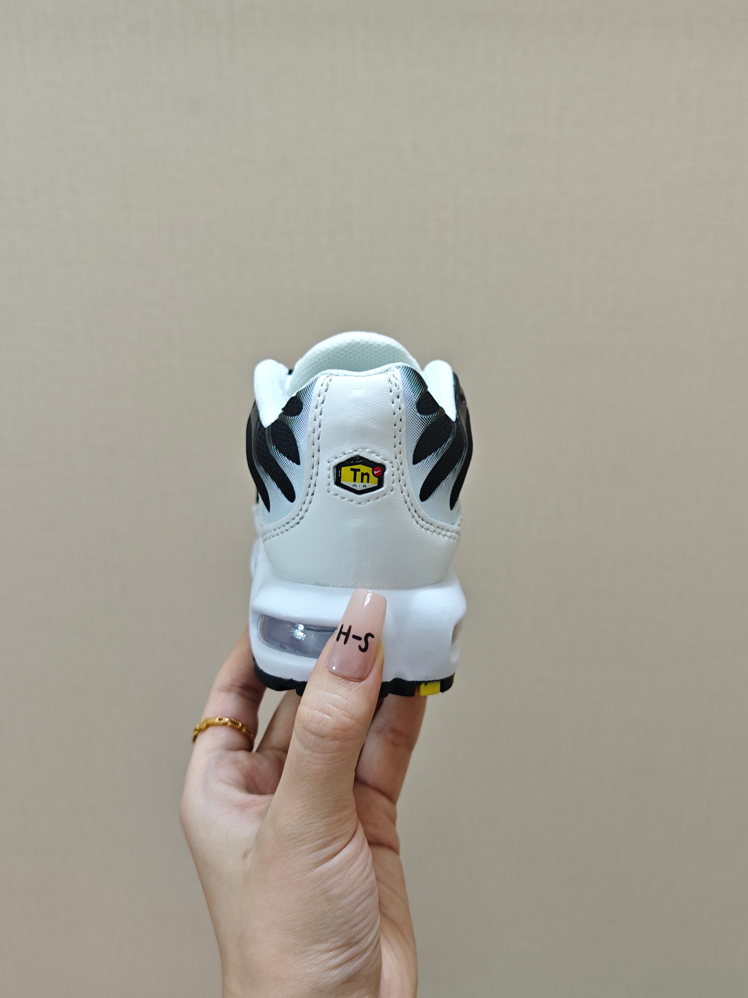 图片[5]-耐克 MAX plus全掌气垫儿童运动鞋 尺码：24-35码 超赞的全掌气垫，脚感超舒适👍🏻 优质鞋面拼接，质感满满💯 上学运动都是超合适单品❤️-选品中心