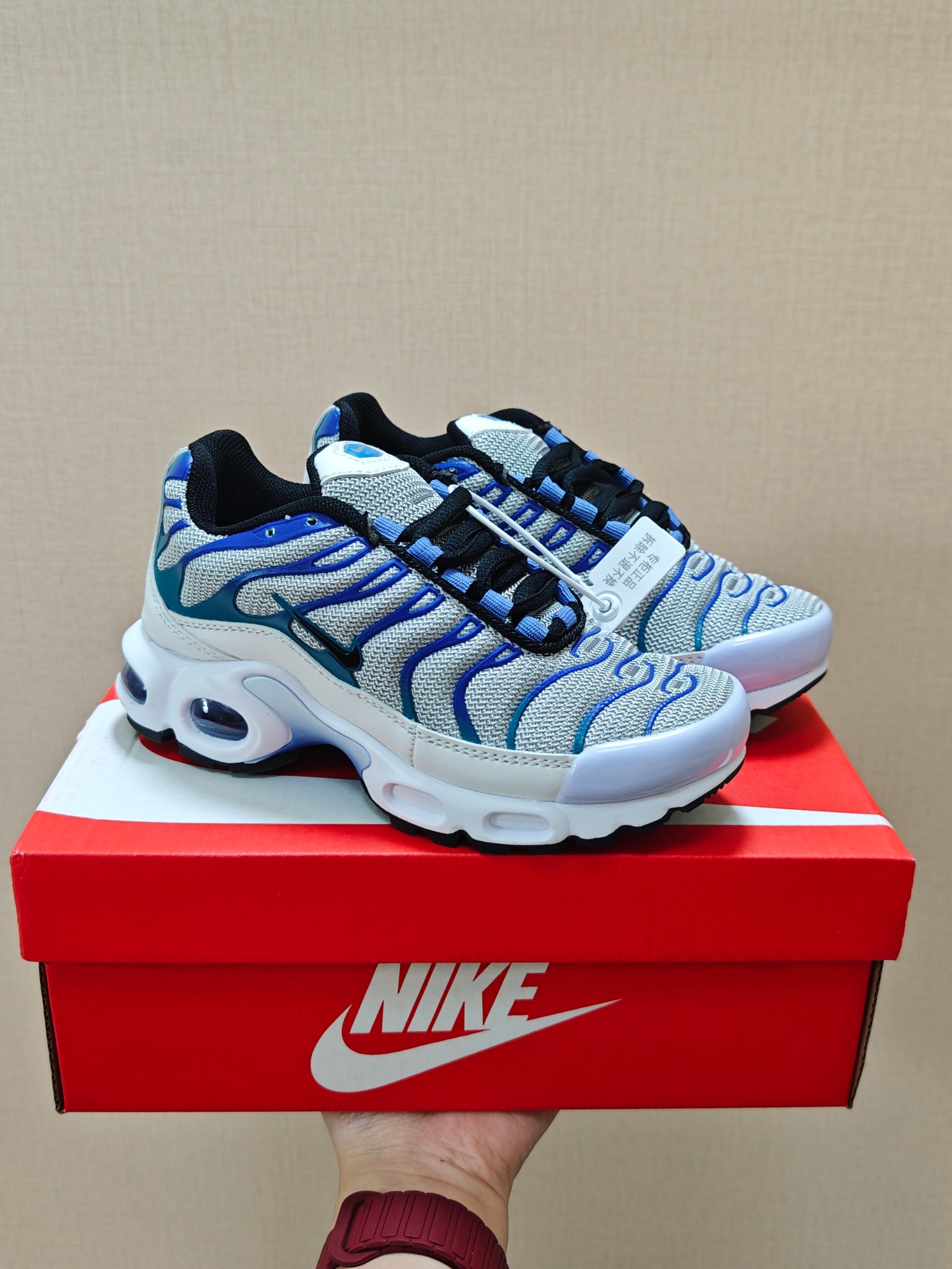 图片[9]-耐克 MAX plus全掌气垫儿童运动鞋 尺码：24-35码 超赞的全掌气垫，脚感超舒适👍🏻 优质鞋面拼接，质感满满💯 上学运动都是超合适单品❤️-选品中心