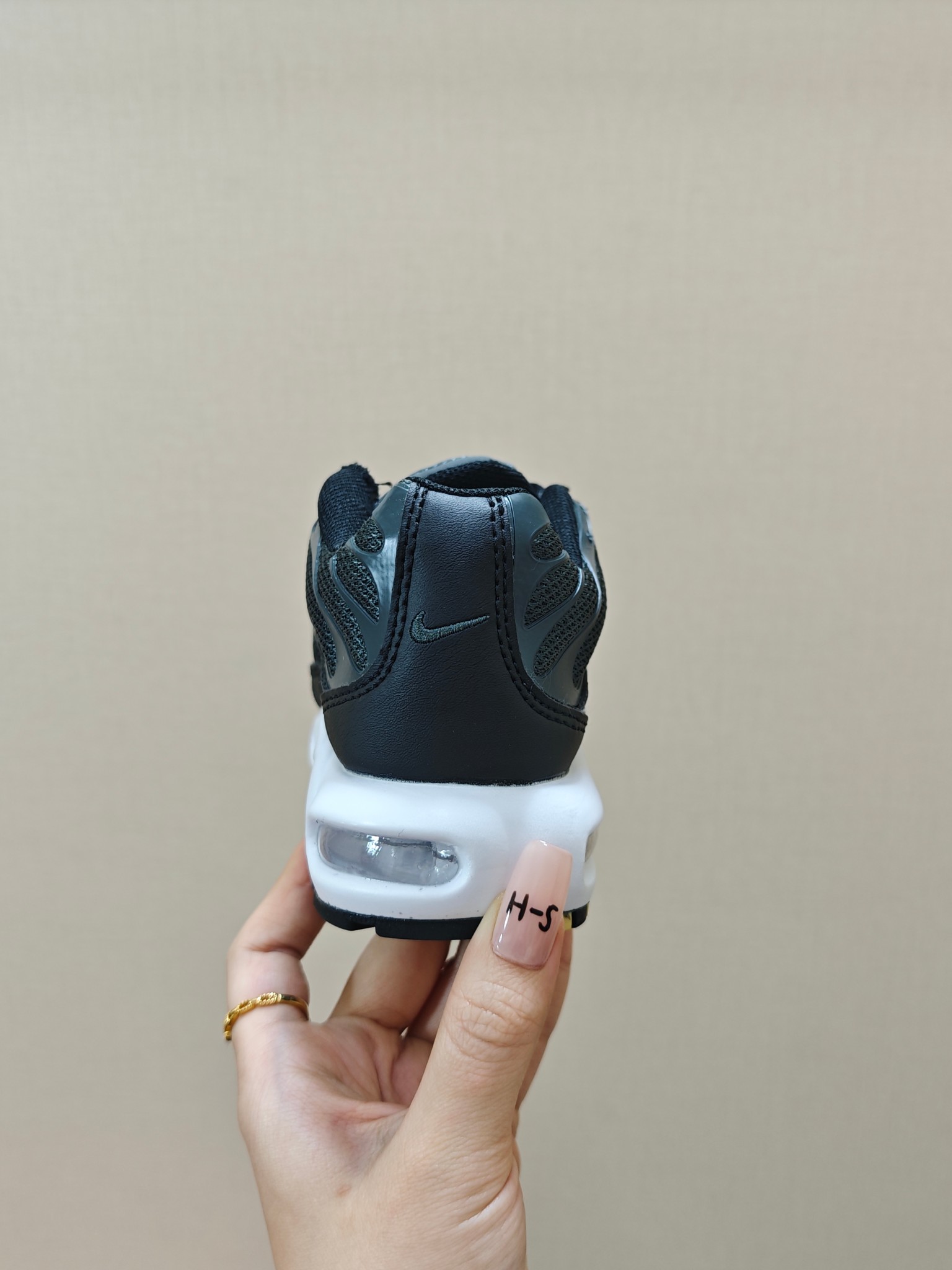 图片[5]-耐克 MAX plus全掌气垫儿童运动鞋 尺码：24-35码 超赞的全掌气垫，脚感超舒适👍🏻 优质鞋面拼接，质感满满💯 上学运动都是超合适单品❤️-选品中心