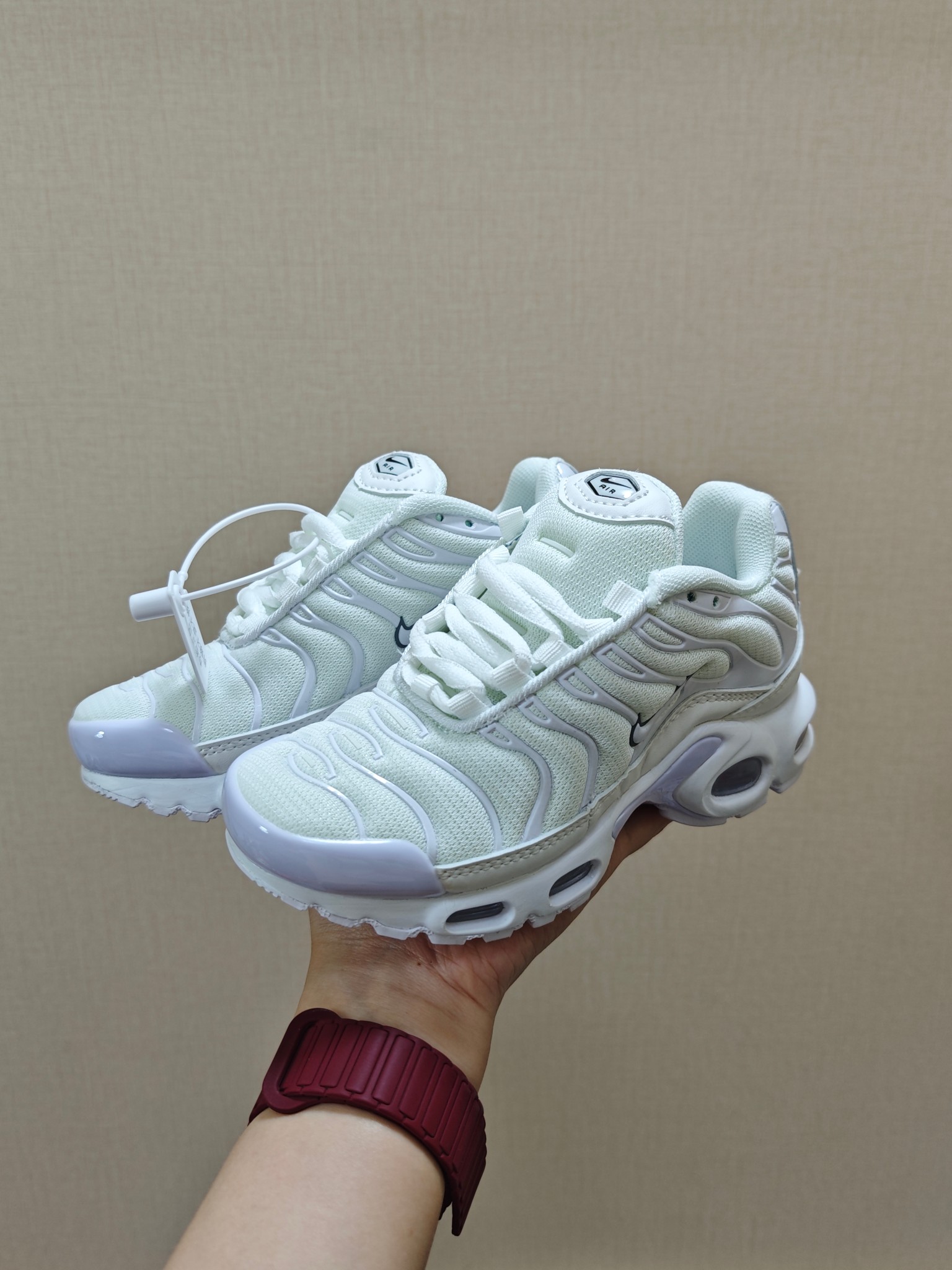 图片[7]-耐克 MAX plus全掌气垫儿童运动鞋 尺码：24-35码 超赞的全掌气垫，脚感超舒适👍🏻 优质鞋面拼接，质感满满💯 上学运动都是超合适单品❤️-选品中心