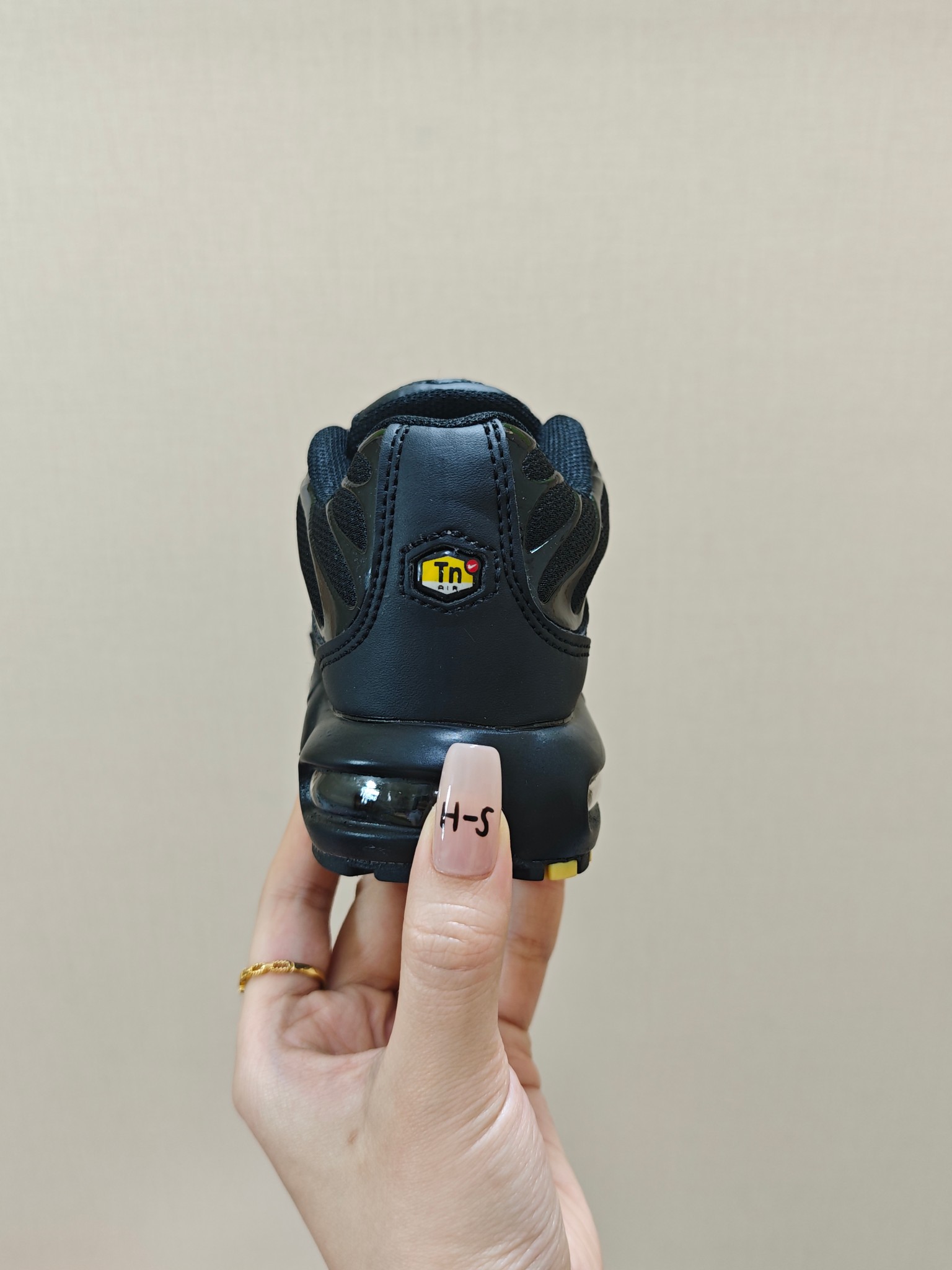 图片[5]-耐克 MAX plus全掌气垫儿童运动鞋 尺码：24-35码 超赞的全掌气垫，脚感超舒适👍🏻 优质鞋面拼接，质感满满💯 上学运动都是超合适单品❤️-选品中心