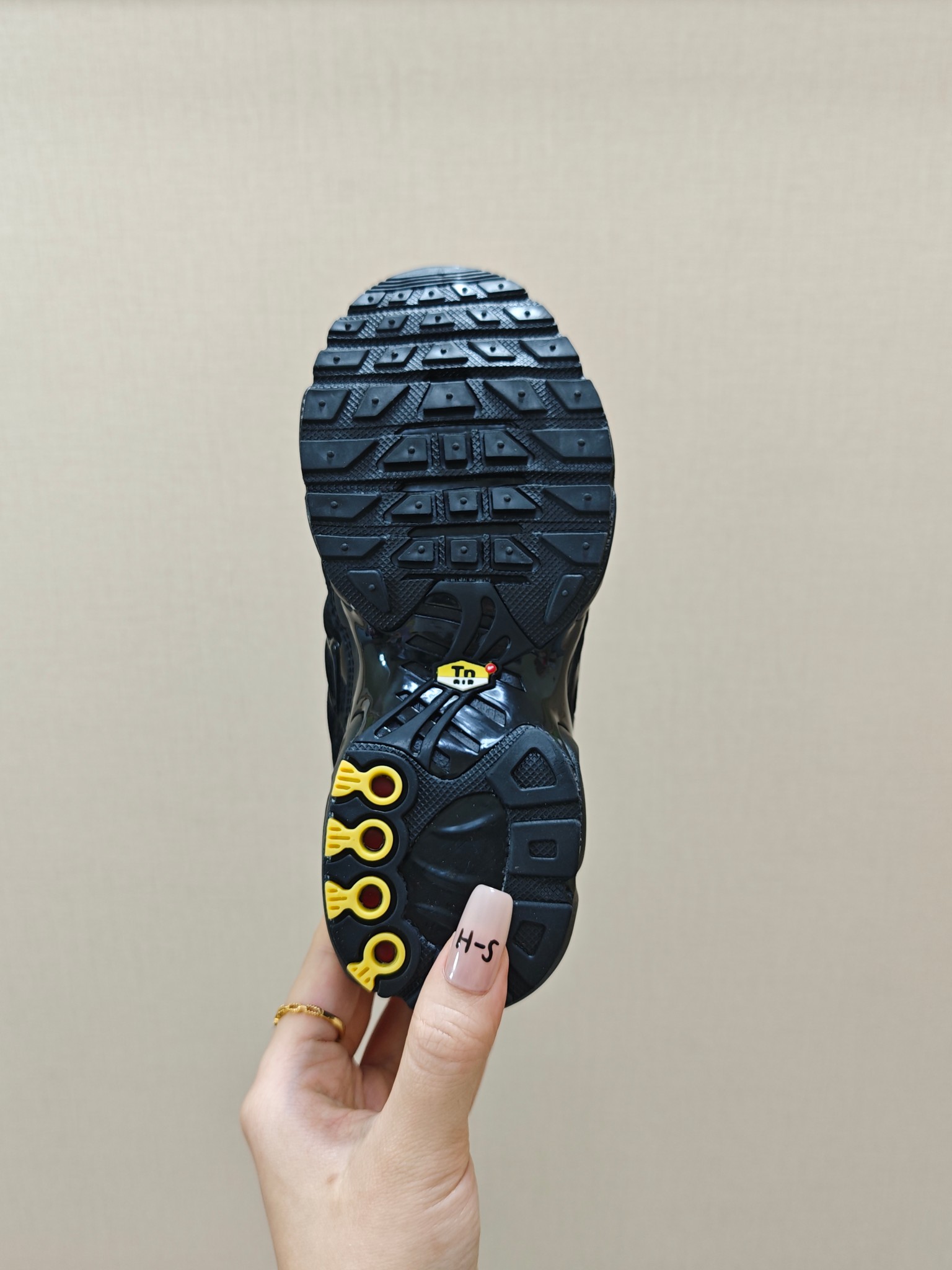 图片[6]-耐克 MAX plus全掌气垫儿童运动鞋 尺码：24-35码 超赞的全掌气垫，脚感超舒适👍🏻 优质鞋面拼接，质感满满💯 上学运动都是超合适单品❤️-选品中心