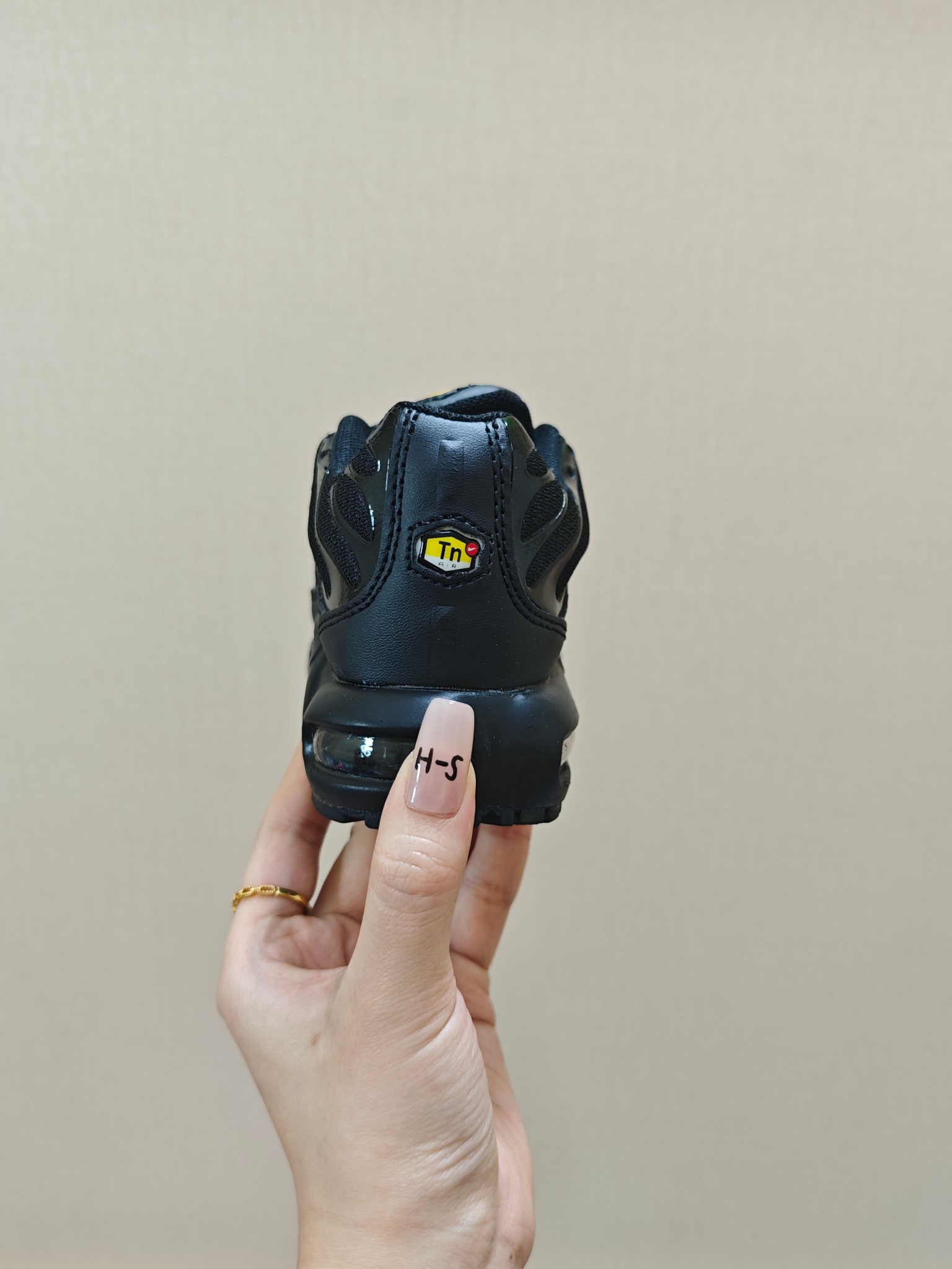 图片[5]-耐克 MAX plus全掌气垫儿童运动鞋 尺码：24-35码 超赞的全掌气垫，脚感超舒适👍🏻 优质鞋面拼接，质感满满💯 上学运动都是超合适单品❤️-选品中心