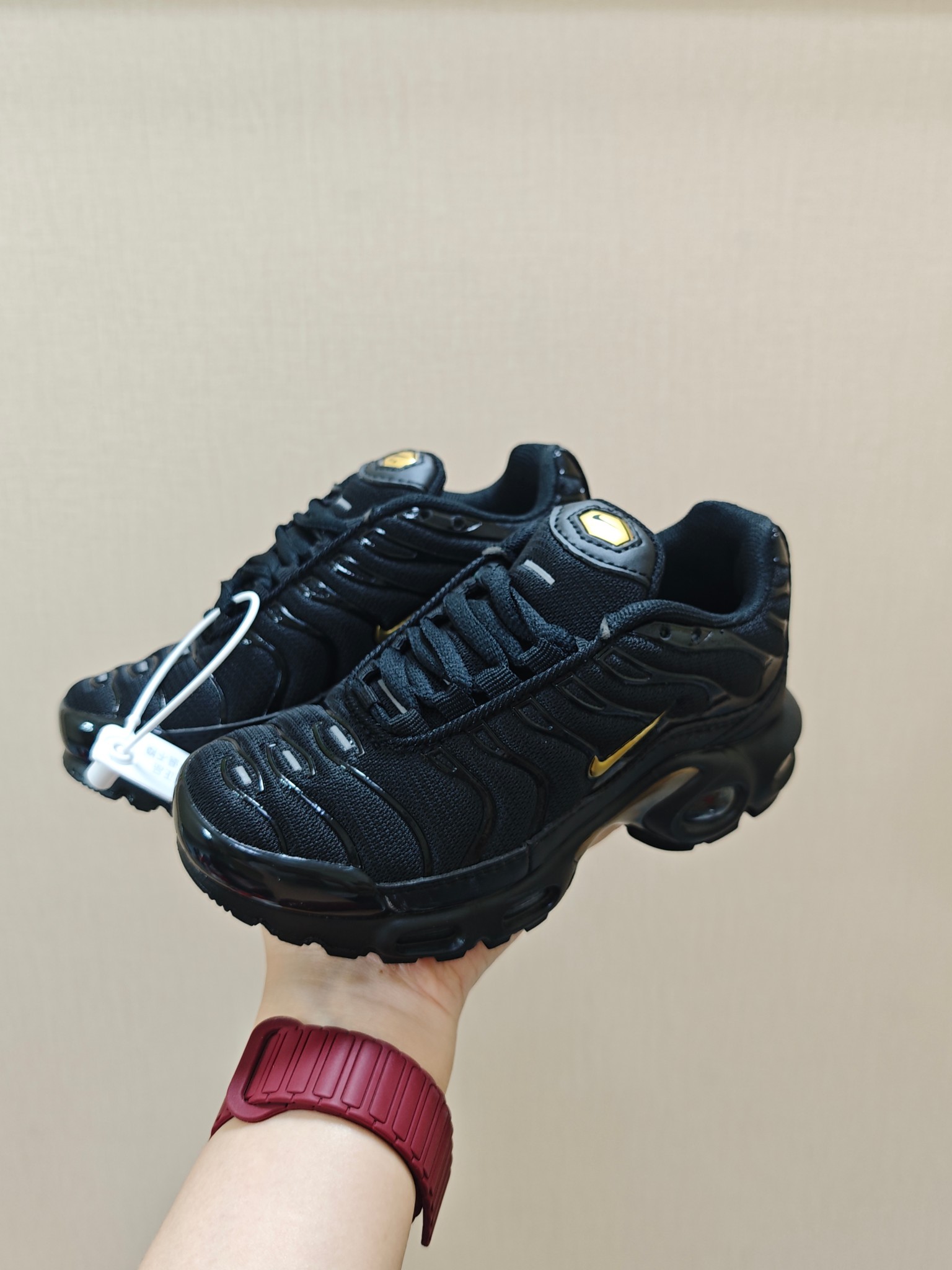 图片[7]-耐克 MAX plus全掌气垫儿童运动鞋 尺码：24-35码 超赞的全掌气垫，脚感超舒适👍🏻 优质鞋面拼接，质感满满💯 上学运动都是超合适单品❤️-选品中心