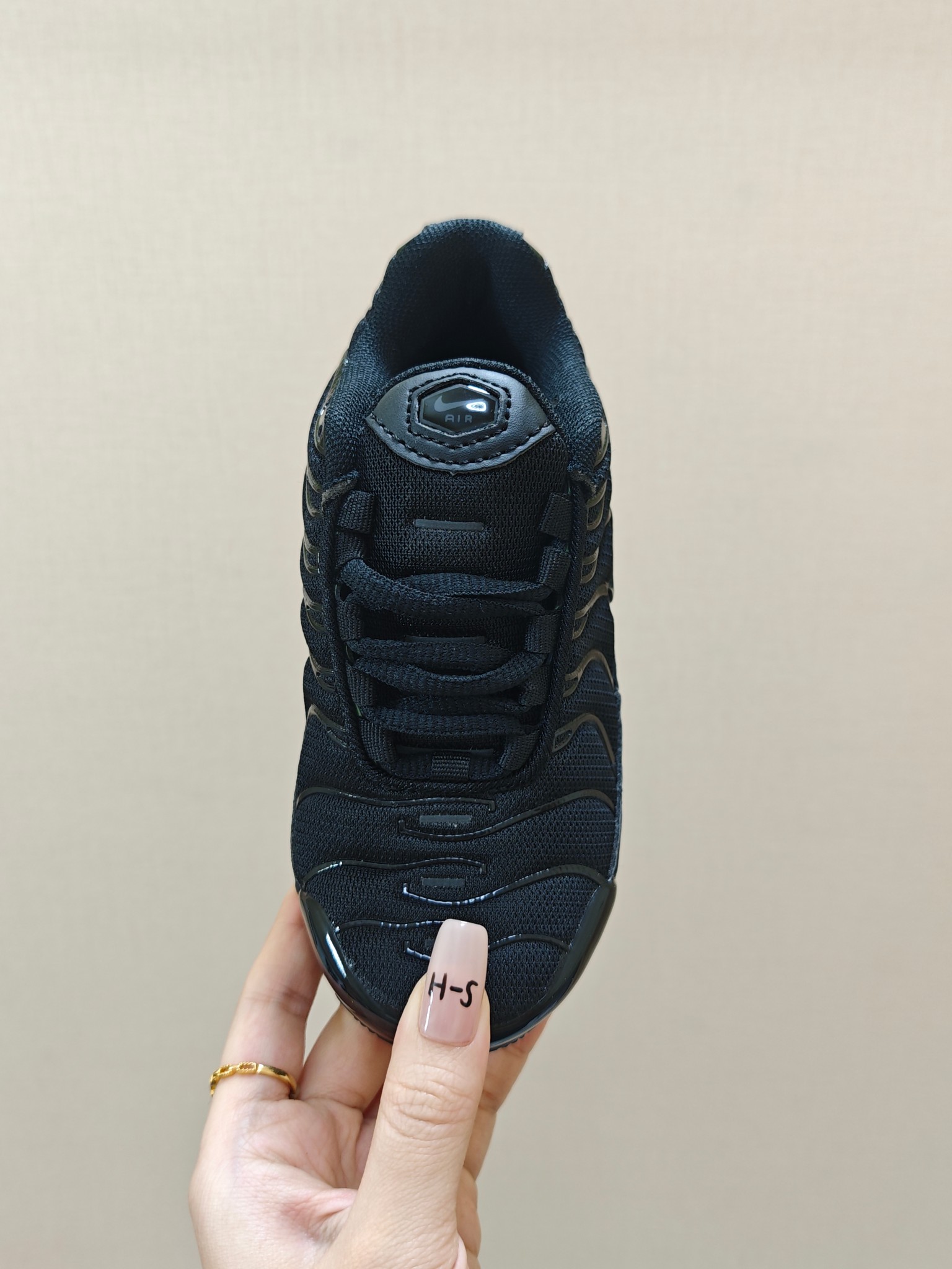 图片[4]-耐克 MAX plus全掌气垫儿童运动鞋 尺码：24-35码 超赞的全掌气垫，脚感超舒适👍🏻 优质鞋面拼接，质感满满💯 上学运动都是超合适单品❤️-选品中心