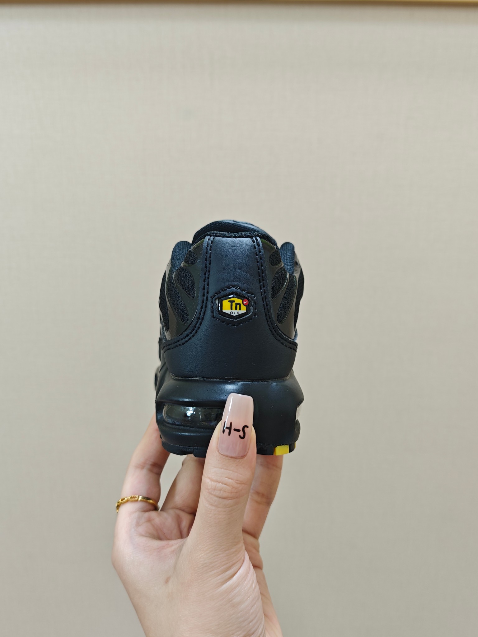 图片[5]-耐克 MAX plus全掌气垫儿童运动鞋 尺码：24-35码 超赞的全掌气垫，脚感超舒适👍🏻 优质鞋面拼接，质感满满💯 上学运动都是超合适单品❤️-选品中心