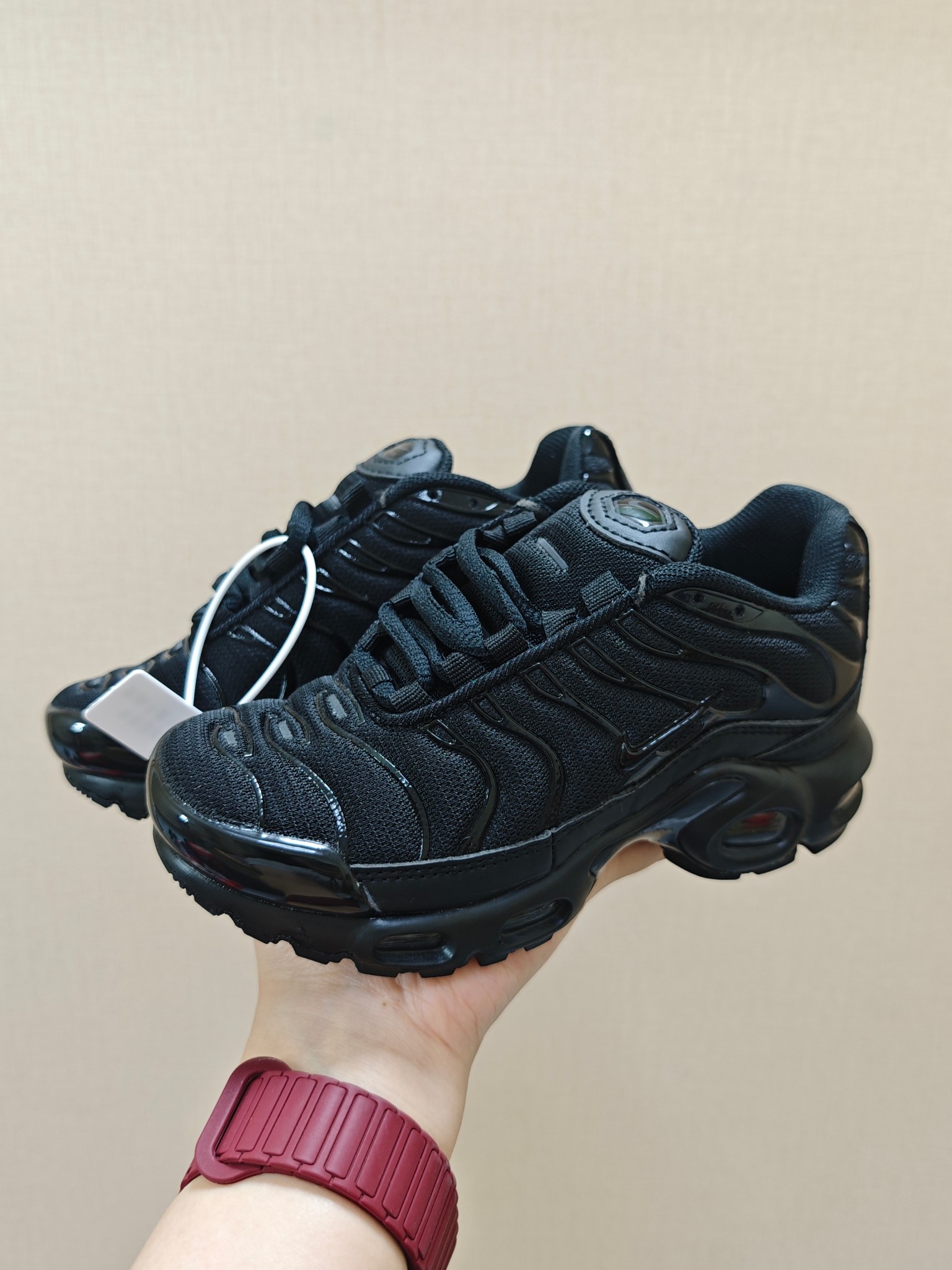 图片[7]-耐克 MAX plus全掌气垫儿童运动鞋 尺码：24-35码 超赞的全掌气垫，脚感超舒适👍🏻 优质鞋面拼接，质感满满💯 上学运动都是超合适单品❤️-选品中心