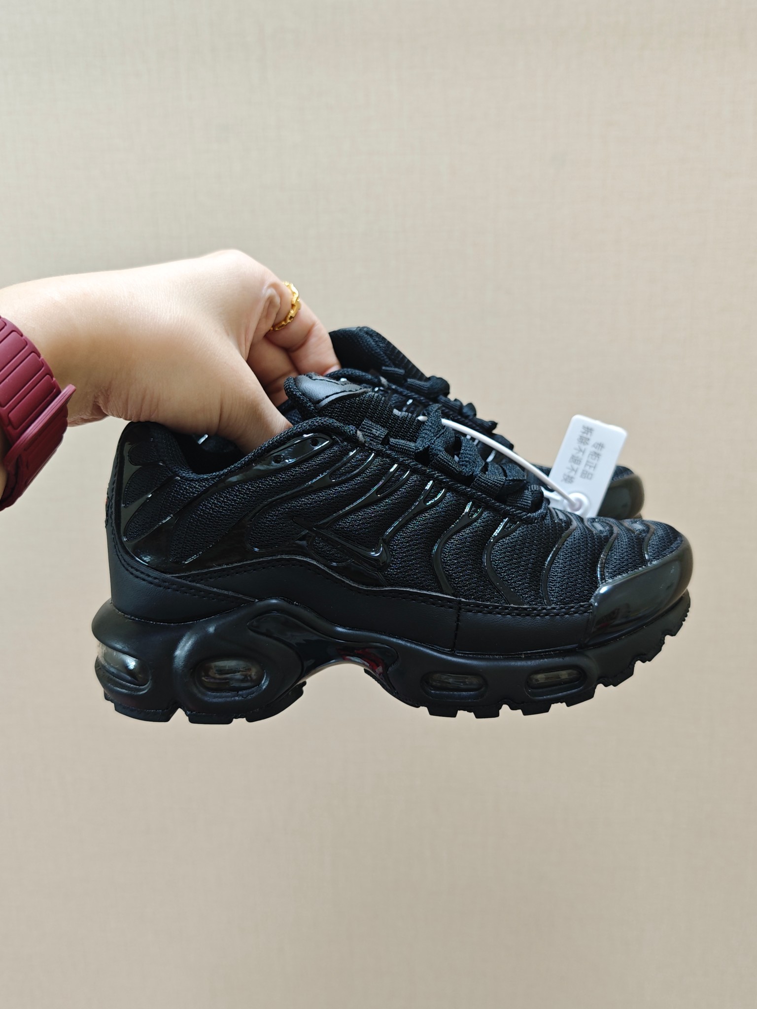 图片[8]-耐克 MAX plus全掌气垫儿童运动鞋 尺码：24-35码 超赞的全掌气垫，脚感超舒适👍🏻 优质鞋面拼接，质感满满💯 上学运动都是超合适单品❤️-选品中心