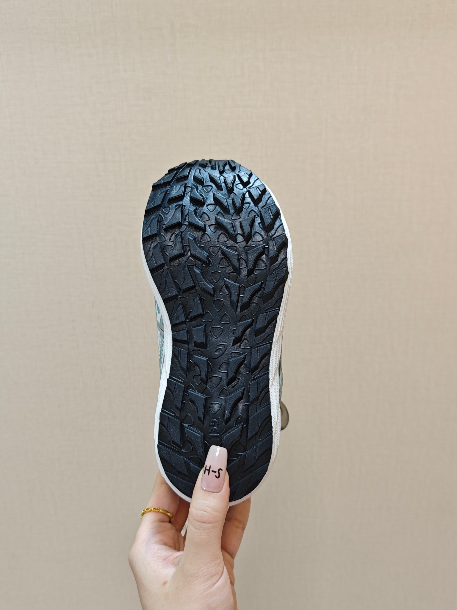 图片[6]-ASICS亚瑟士童鞋GEL-SONOMA FE儿童夏季户外徒步登山鞋 ❤️ 尺码：27-39 松紧带调节方便！好穿又好搭真的没话说，轻量还舒适透气，橡胶大底走路也很稳很扎实，好穿又时髦。-选品中心