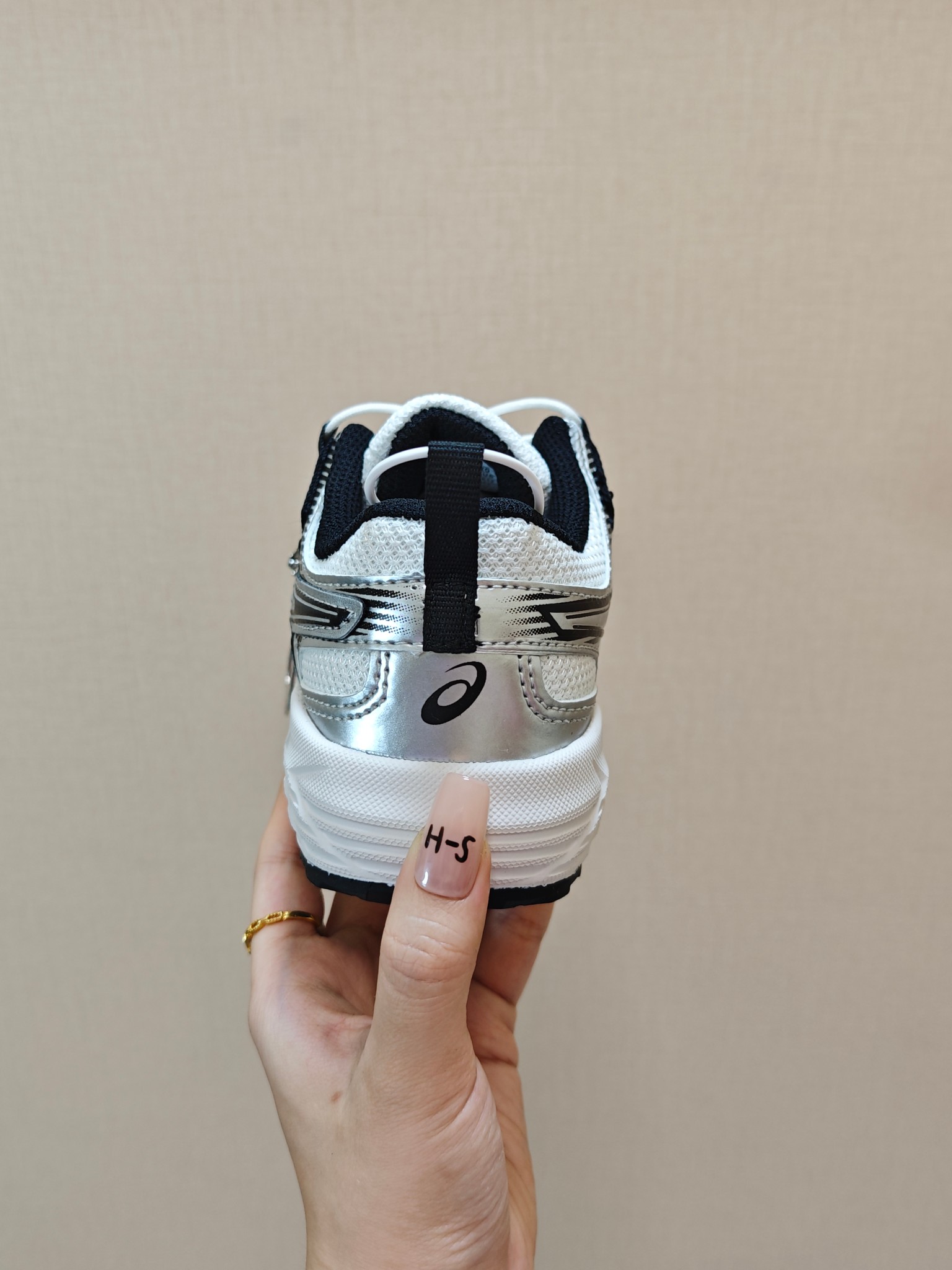 图片[5]-ASICS亚瑟士童鞋GEL-SONOMA FE儿童夏季户外徒步登山鞋 ❤️ 尺码：27-39 松紧带调节方便！好穿又好搭真的没话说，轻量还舒适透气，橡胶大底走路也很稳很扎实，好穿又时髦。-选品中心