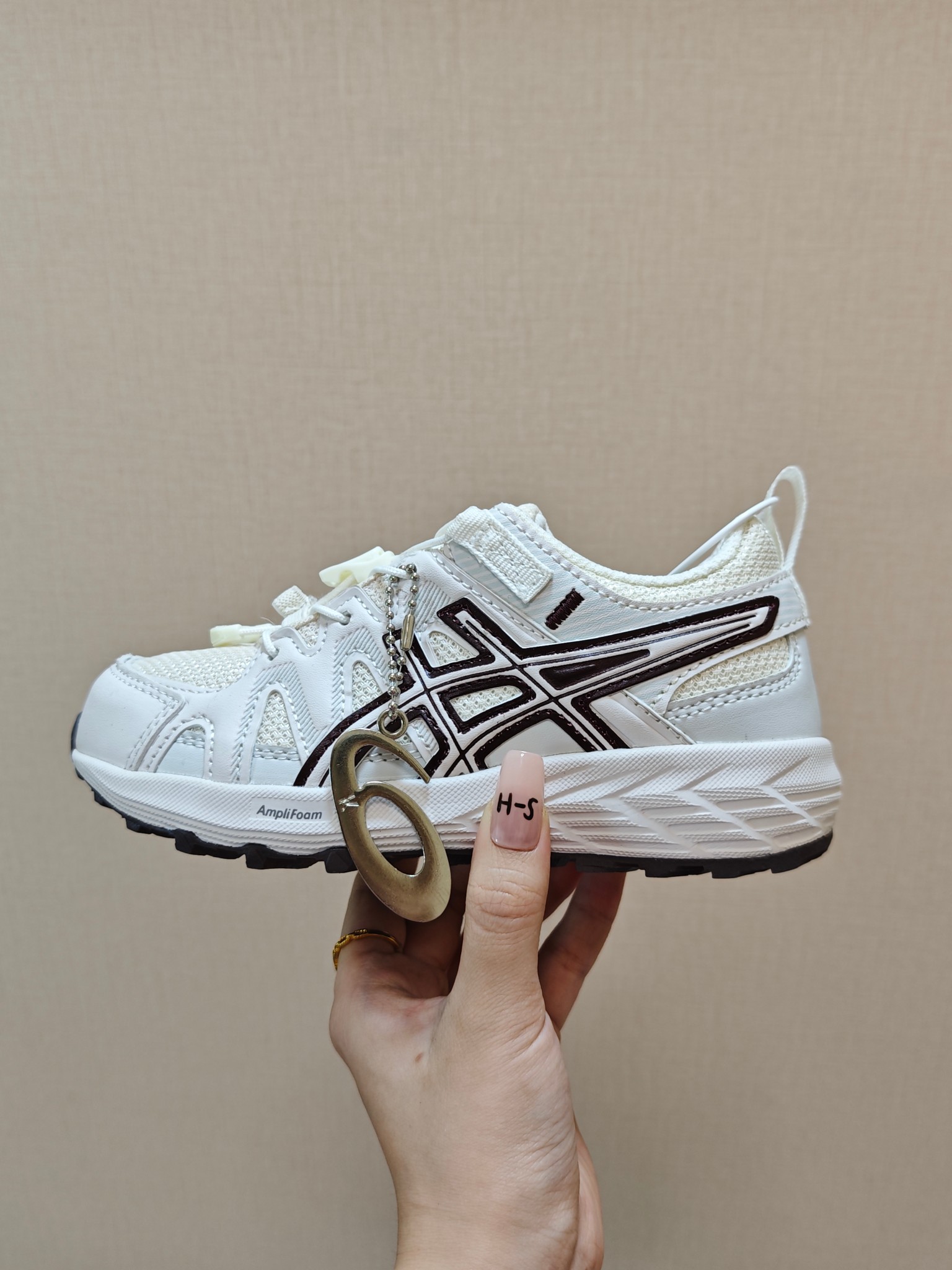 ASICS亚瑟士童鞋GEL-SONOMA FE儿童夏季户外徒步登山鞋 ❤️ 尺码：27-39 松紧带调节方便！好穿又好搭真的没话说，轻量还舒适透气，橡胶大底走路也很稳很扎实，好穿又时髦。-选品中心