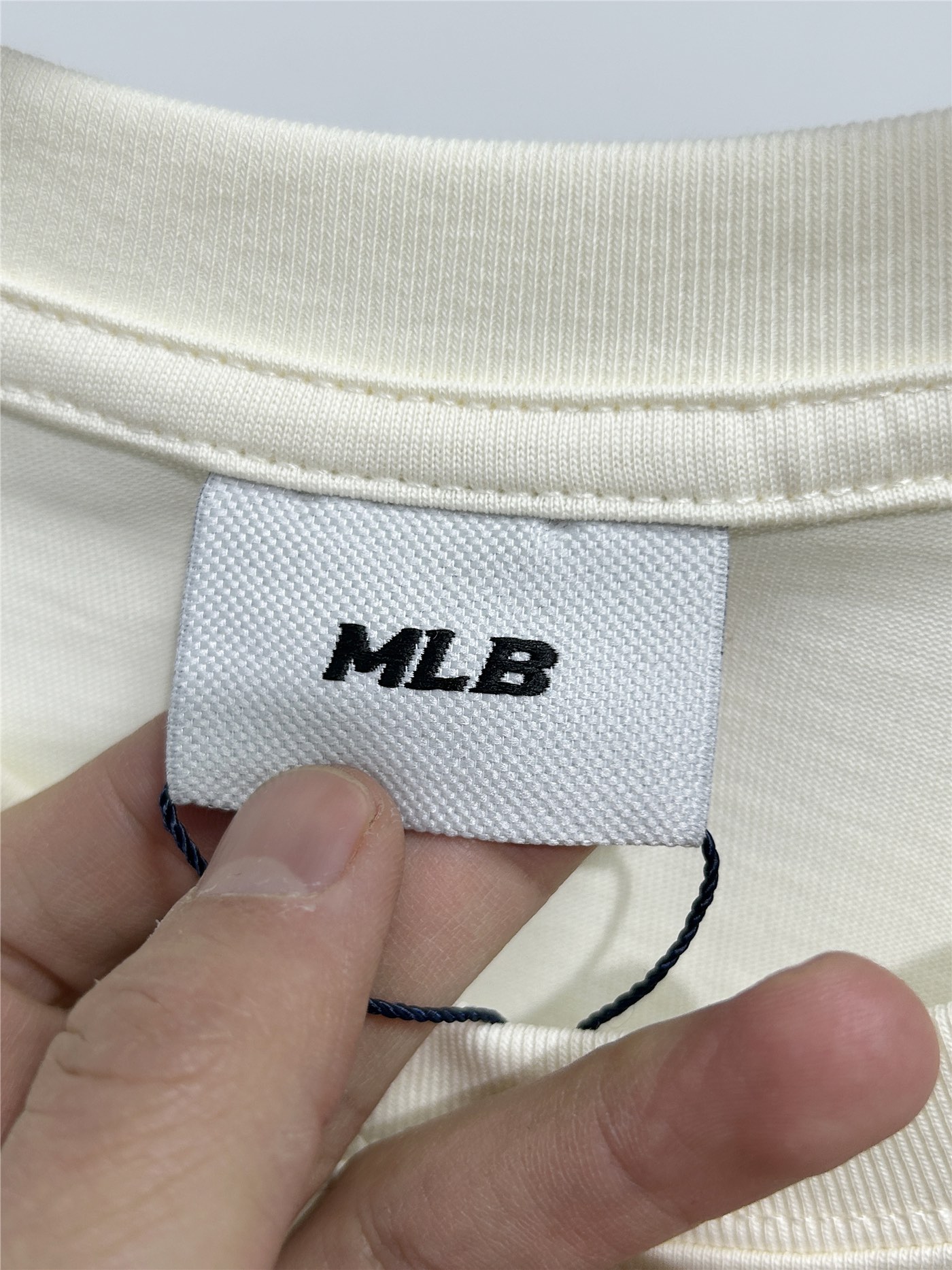 MLB New York Yankees Camiseta de manga corta con logo grande estampado en la espalda 8 i1740160775 6219 2