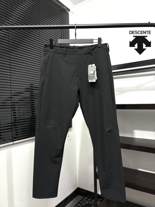 Descente Embossed Logo Series Trousers Soft Shell Stretchable Urban Commute 47 Descente Embossed Logo Series Trousers Soft Shell Stretchable Urban Commute