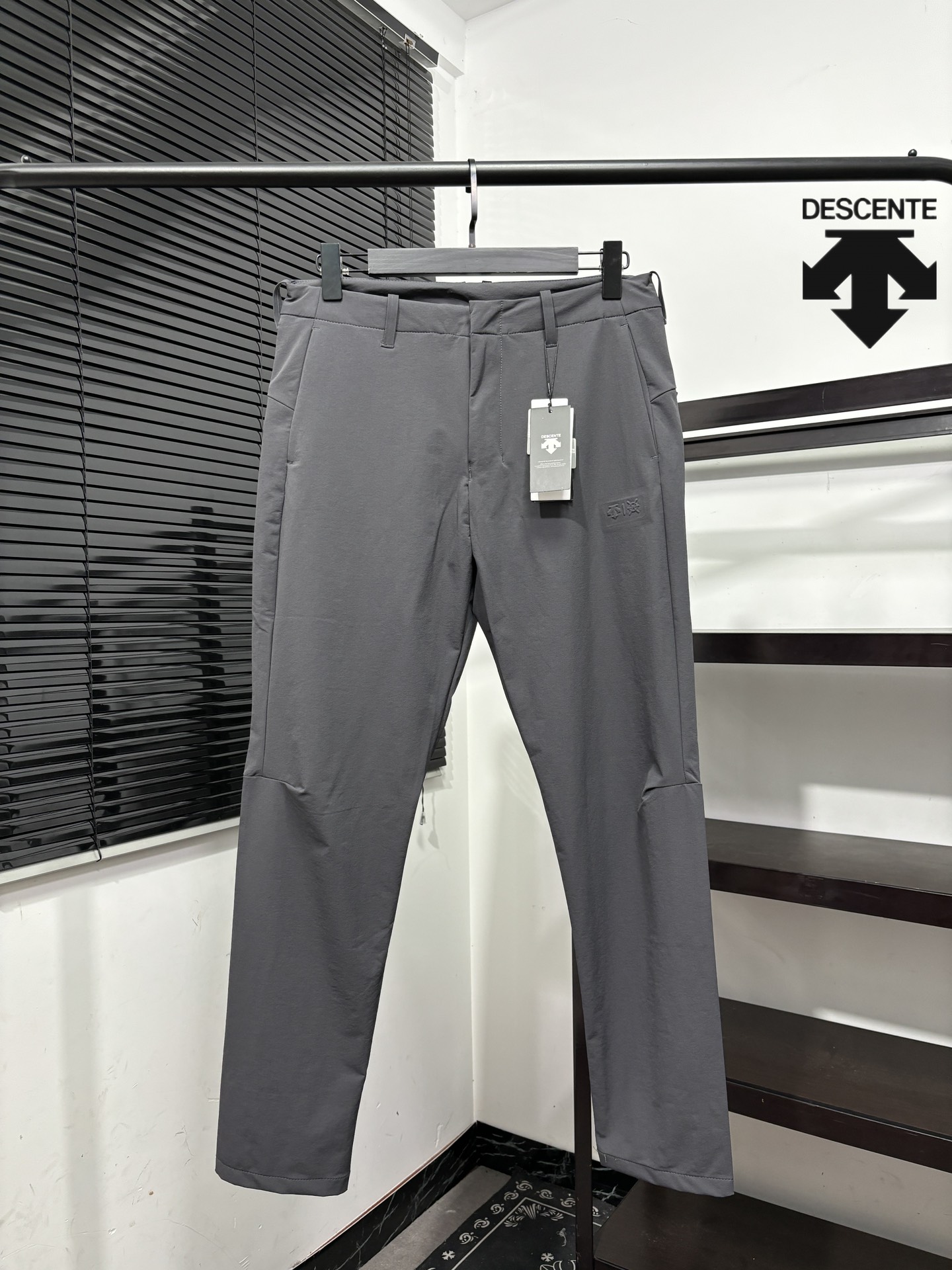 Descente Embossed Logo Series Softshell Stretch Pants - Urban Commute