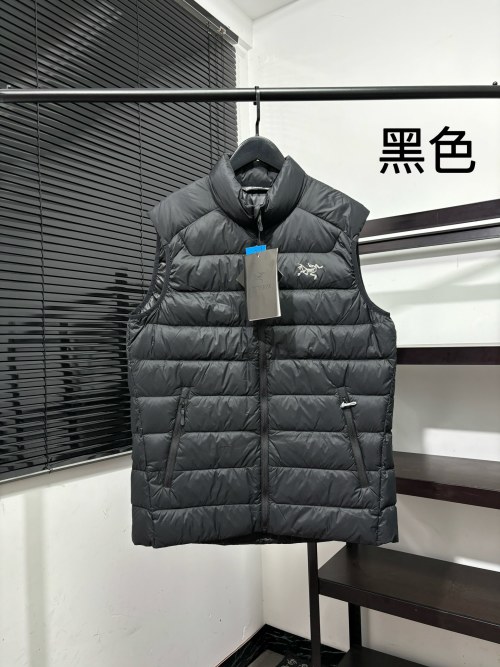 Arcteryx Cerium Lightweight Down Vest, Solid Color Casual Zip-Up Vest 1 Arcteryx Cerium Lightweight Down Vest, Solid Color Casual Zip-Up Vest