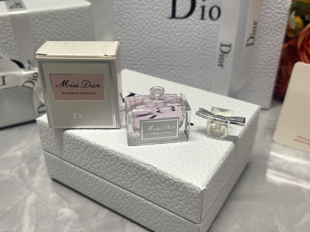Dior Classic Luxury Handbag Shoulder Crossbody Bag Ref.1AD1D98E 5