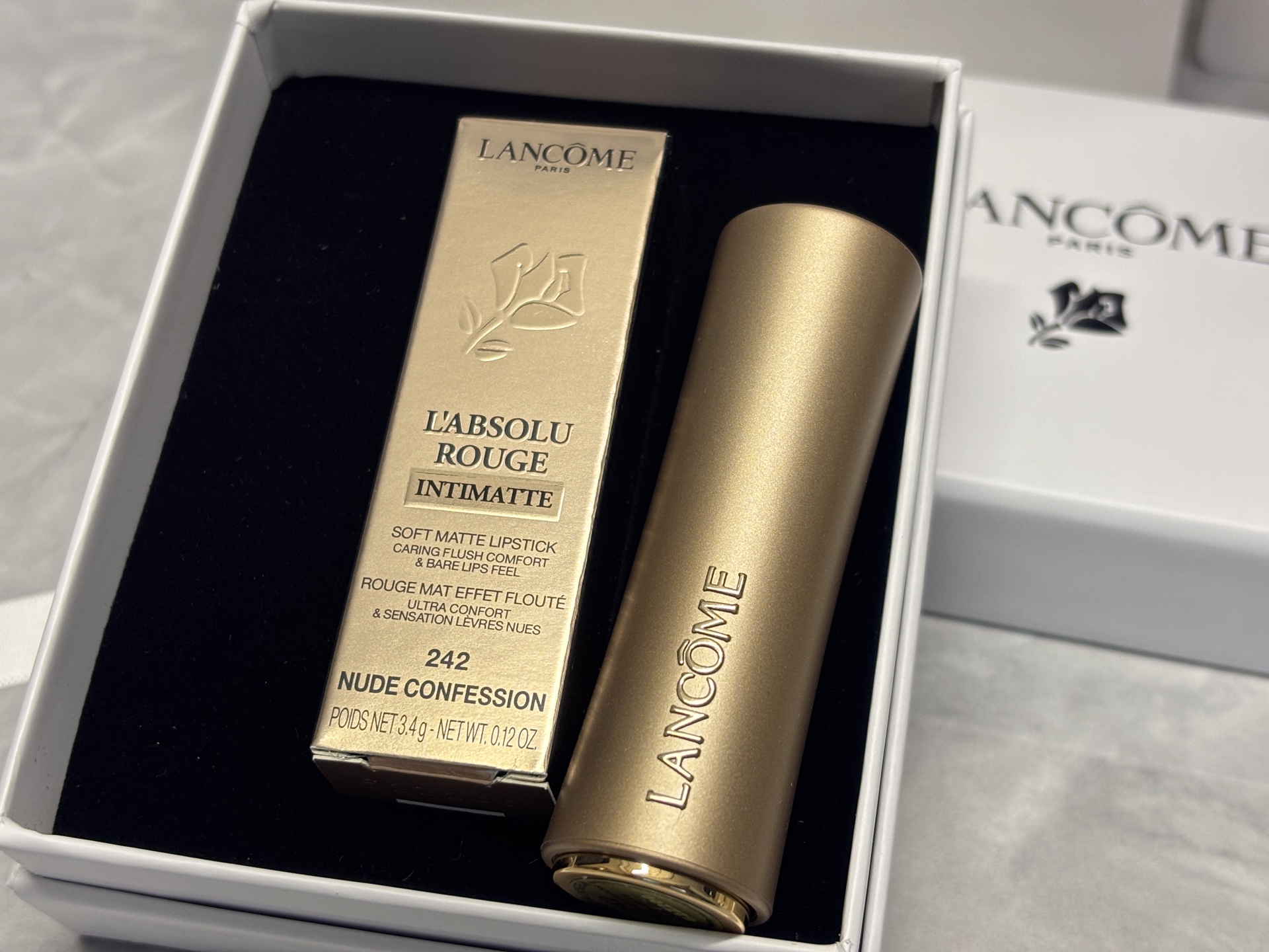 Chanel Luxury Beauty Skincare Lipstick Cosmetics Ref 8