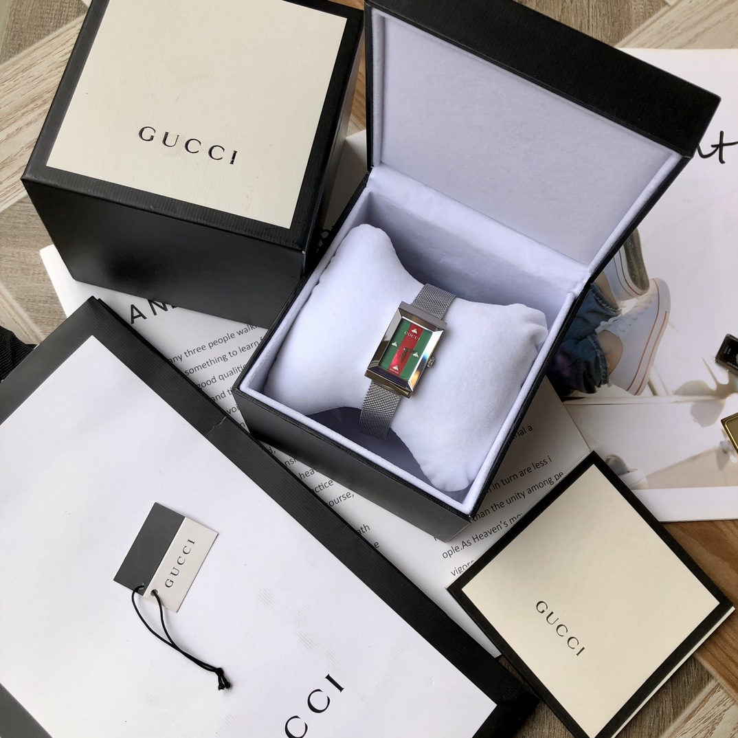 Часы Gucci