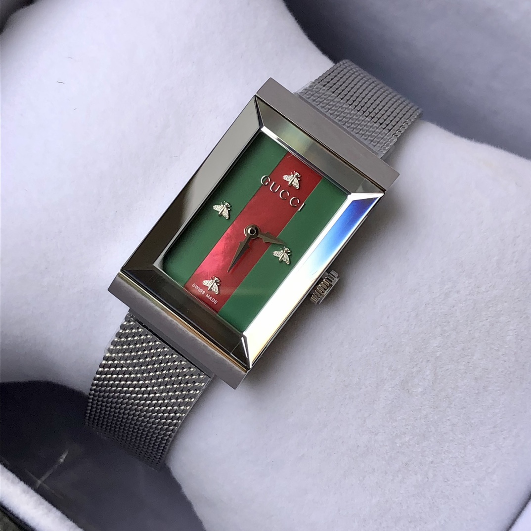 Часы Gucci
