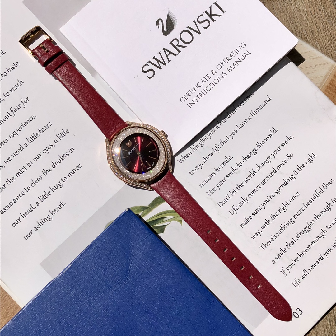 Часы Swarovski