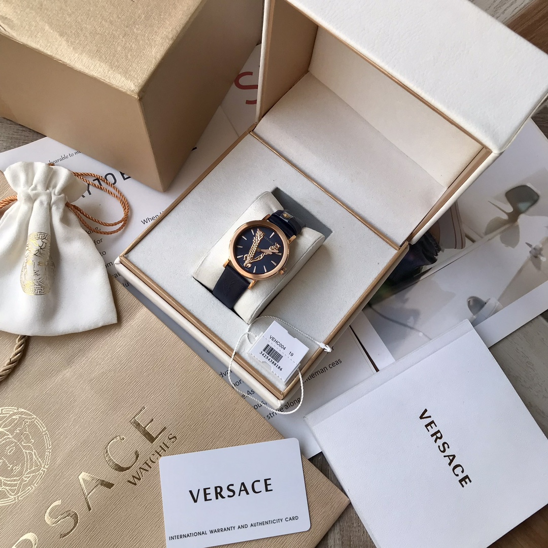 Часы Versace