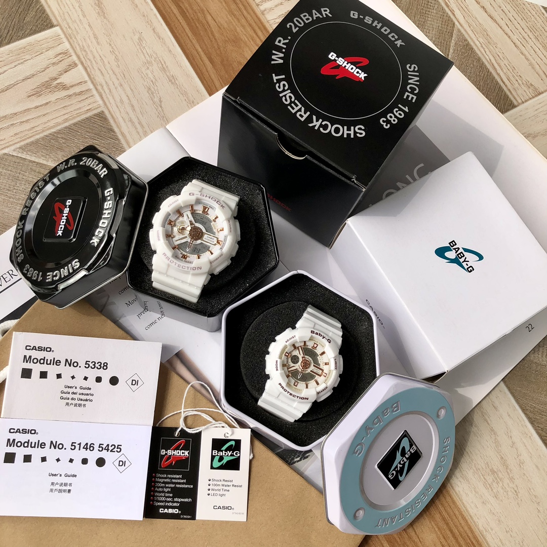 批💰80配盒
卡西欧情侣款美美哒，卡西欧‮侣情‬款式！男‮外款‬径52尺寸。女款43尺寸 卡西‮热欧‬卖款GA-110 原‮抬单‬手灯卡西欧G-SHOCK--经典‮震防‬表盘设计⚡原单‮货现‬秒发，秒表计‮功速‬能⌛防震📣防磁💥200米防水🏊48个城‮时市‬间📲倒计时⏳闹钟⏰全自动‮历日‬等多样强大功能，情侣必备！