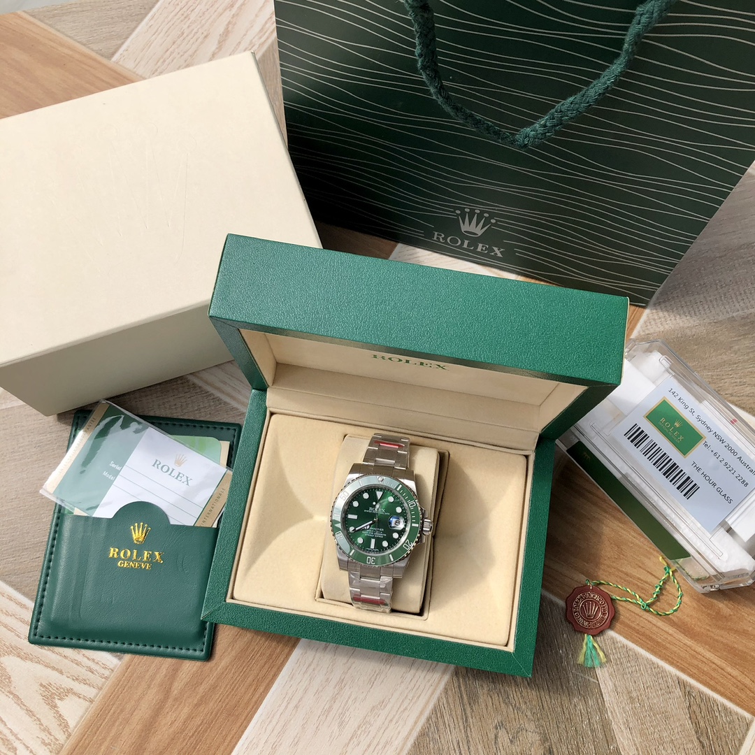 NO:390767,Rolex Water Ghost Series. Changsheng is a classic model. The so-called movement on the market is a domestically modified deck. It looks like a movement but is very unstable. The movement is a special movement for Swiss Rolex in the world and can overcome its movement. Therefore, we use a 2836 Swiss imported movement, which is very stable. The dial diameter is 40mm. The sapphire mirror is super luminous, and the case strap is very well polished. If you don’t disassemble it, it looks basically the same as the original!  Complete package!  Good price, rolex19860909劳力士水鬼系列.长盛不衰经典款,市面上所谓的机芯就是国产机改甲板,看上去像机芯但是非常不稳定.机芯是瑞士劳力士专用机芯全世界没有任何一家,可以攻克他的机芯,所以我们采用2836瑞士进口机芯,机芯走时非常稳定.表盘直径40mm.蓝宝石镜面,超强夜光,表壳表带做工打磨非常好,不拆开看机芯外观看来基本跟原装一致！全套包装出！好价,,rolex,Watch