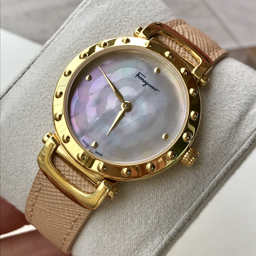 Часы Ferragamo