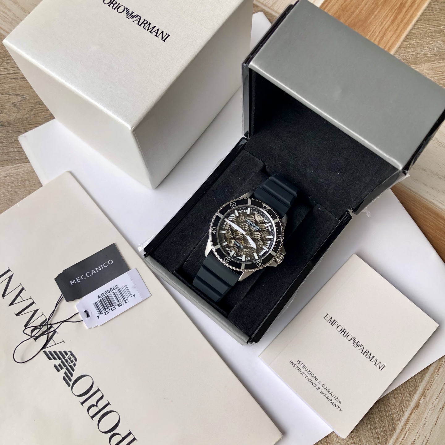 Часы Armani