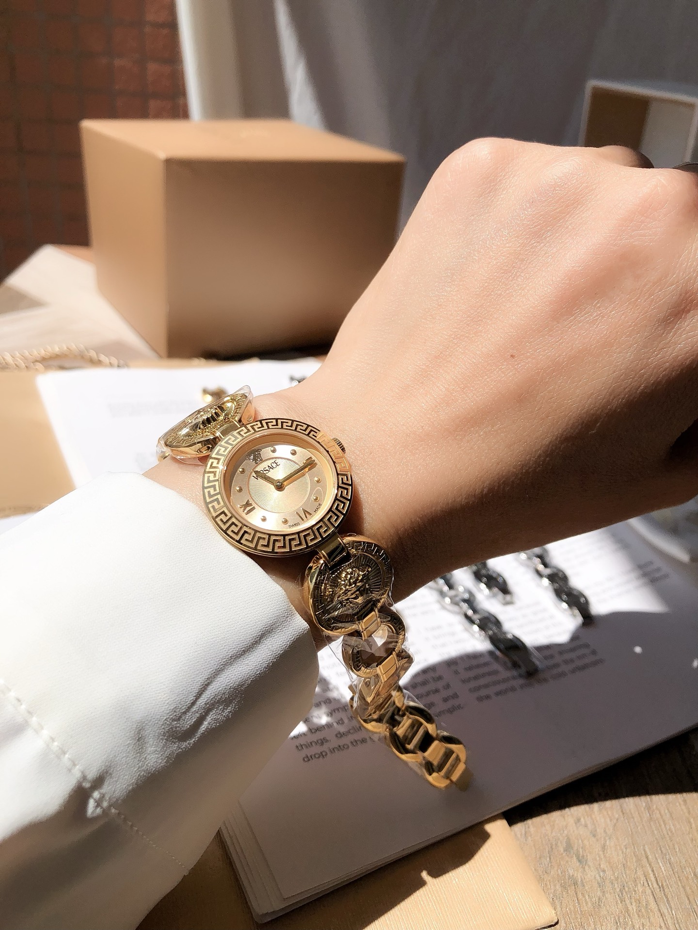 NO:386275,Versace The best products cannot be missed, versace19860909范思哲 精品不可错过,,versace,Watch