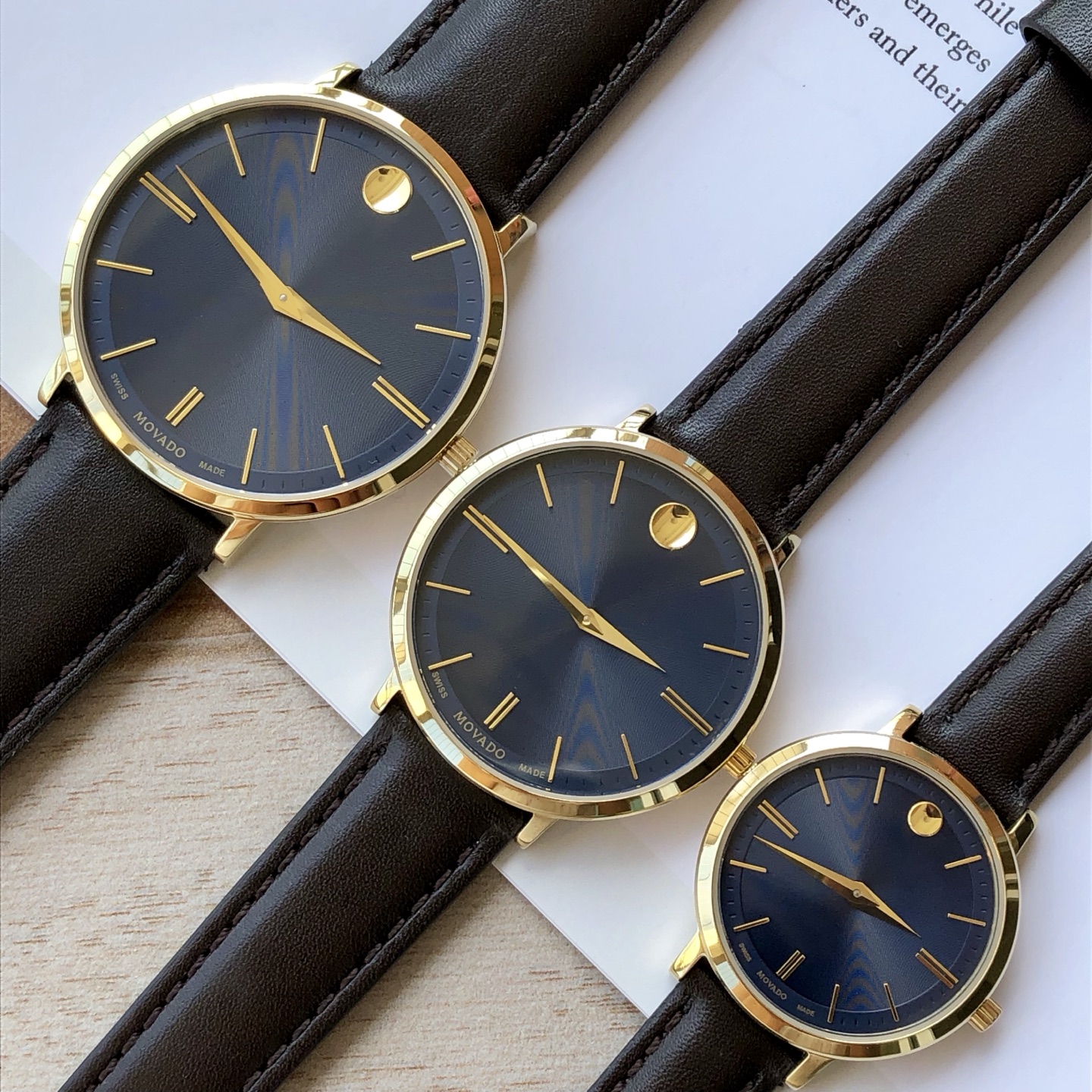 Часы Movado
