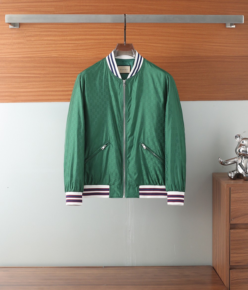 NO:140407,Gucci 2025ss Spring latest Gucci baseball collar casual jacket. Spring jacket has high-end quality and high-end production technology. The fabrics and hardware are customized in the counter 1:1, breathable and comfortable to fit into a fabric. The logo adopts the current popular embroidery design. The upper body is handsome and stylish, without any restraint, and the upper body is super comfortable!  The whole piece is super cool and upscale!  The upper body is not thick, showing the fashionable and personalized atmosphere!  Color white black green Number of codes: M-XXXL/919, gucci, gucci, jackets & coats, alexander wang19860909Gucci 2025ss春季最新款古驰棒球领休闲外套 春款外套高端品质、高档制作工艺,版型面料五金都是专柜1:1定制,透气舒适合成面料,Logo采用时下流行刺绣设计,上身帅气有型,一点不拘束、上身超级舒适！整件超级酷炫上档次！上身不厚重,尽显时尚个性气息！ 颜色白色 黑色 绿色 码数:M-XXXL/919,,gucci,gucci,jackets & coats,alexander wang,Men's clothing