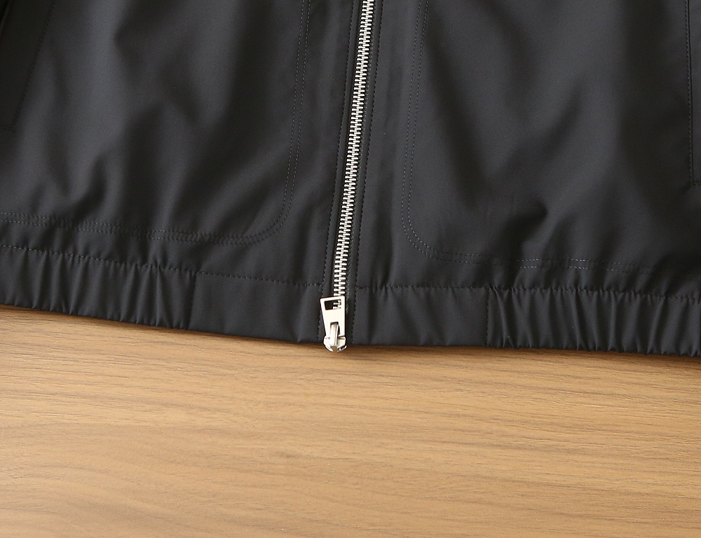 🌾TF汤姆福特2026早春新款立领夹克外套，众多明星都爱穿的时尚百搭单品！喜欢经典简约的朋友,一定不能错