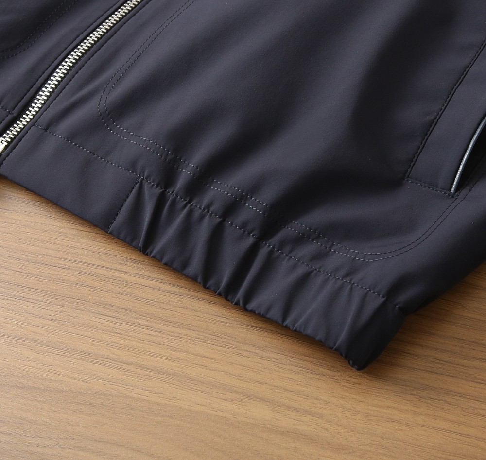 🌾TF汤姆福特2026早春新款立领夹克外套，众多明星都爱穿的时尚百搭单品！喜欢经典简约的朋友,一定不能错