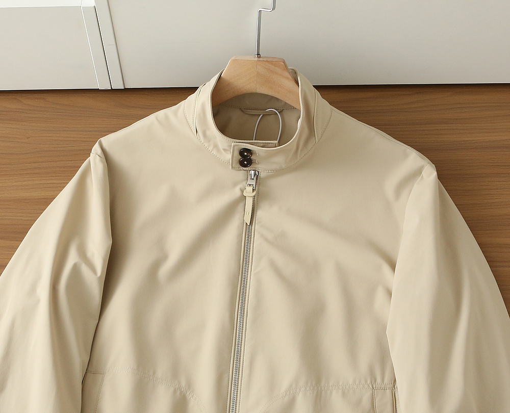 🌾TF汤姆福特2026早春新款立领夹克外套，众多明星都爱穿的时尚百搭单品！喜欢经典简约的朋友,一定不能错