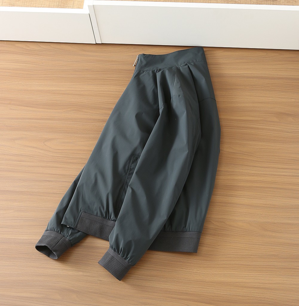 🌾lP🆕诺悠翩雅2026早春新款立领夹克外套，众多明星都爱穿的时尚百搭单品！喜欢经典简约的朋友,一定不能