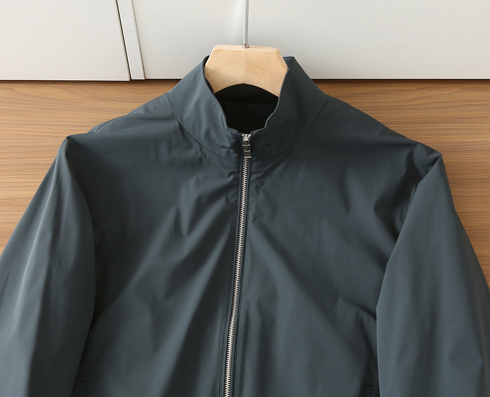 🌾lP🆕诺悠翩雅2026早春新款立领夹克外套，众多明星都爱穿的时尚百搭单品！喜欢经典简约的朋友,一定不能