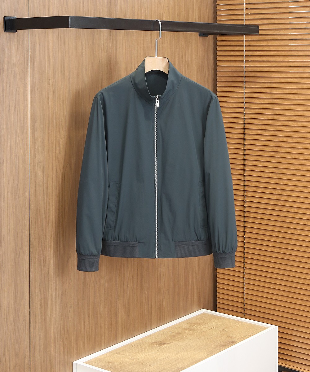 🌾lP🆕诺悠翩雅2026早春新款立领夹克外套，众多明星都爱穿的时尚百搭单品！喜欢经典简约的朋友,一定不能