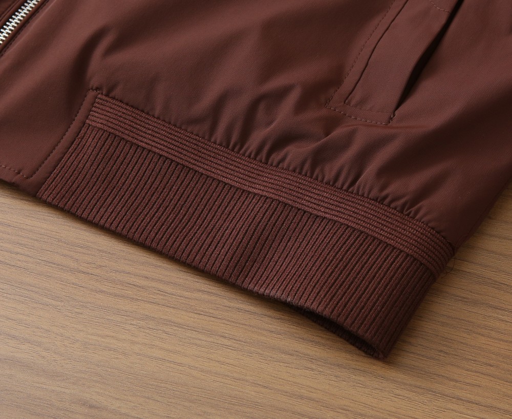 🌾lP🆕诺悠翩雅2026早春新款立领夹克外套，众多明星都爱穿的时尚百搭单品！喜欢经典简约的朋友,一定不能