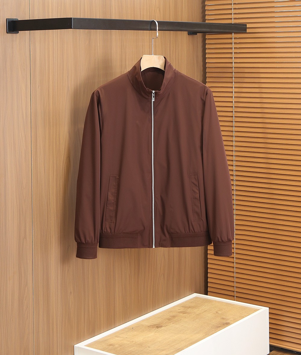 🌾lP🆕诺悠翩雅2026早春新款立领夹克外套，众多明星都爱穿的时尚百搭单品！喜欢经典简约的朋友,一定不能