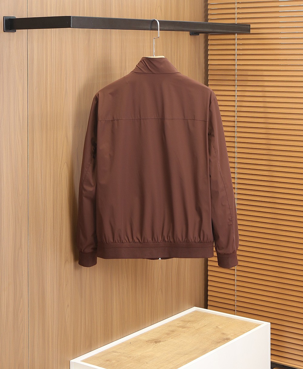 🌾lP🆕诺悠翩雅2026早春新款立领夹克外套，众多明星都爱穿的时尚百搭单品！喜欢经典简约的朋友,一定不能