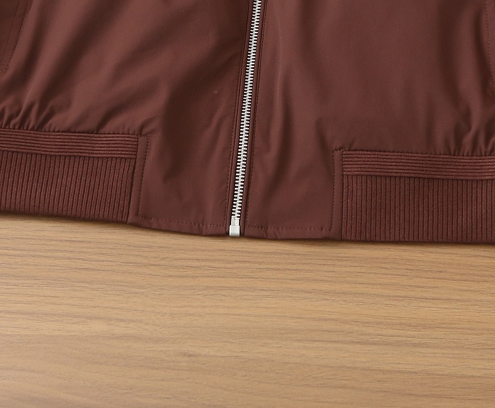 🌾lP🆕诺悠翩雅2026早春新款立领夹克外套，众多明星都爱穿的时尚百搭单品！喜欢经典简约的朋友,一定不能