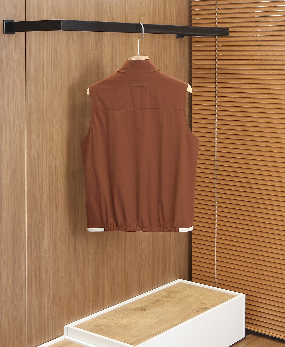 🌾马甲26SS出品新款!-ZEG*A最新定制男士商务休闲马甲。都市时尚精英衣橱必备款，高级修身显瘦，很适